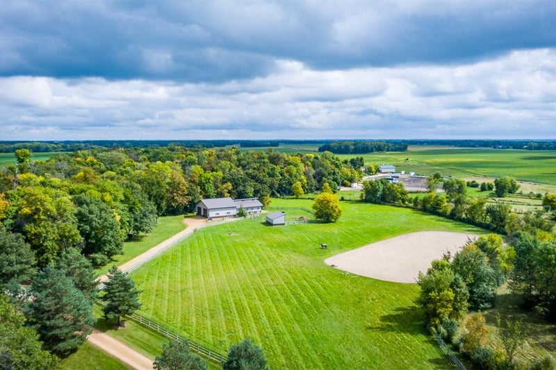 2925 Vega Ave, Mayer, MN 55360