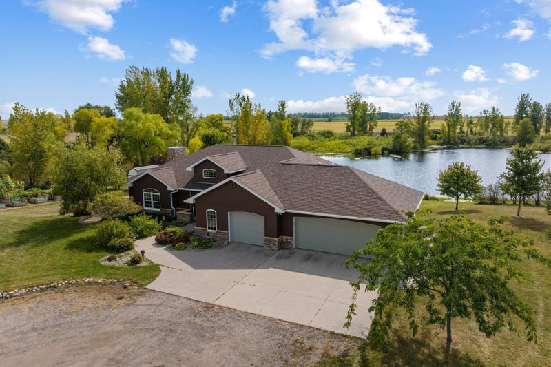 6485 SW 68th St, Owatonna, MN 55060