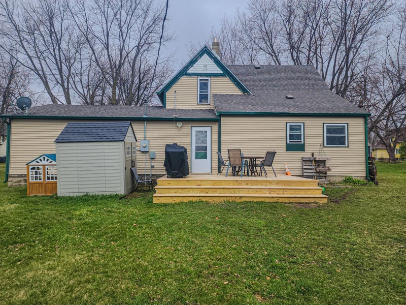 236 Drury Ave, Lowry, MN 56349