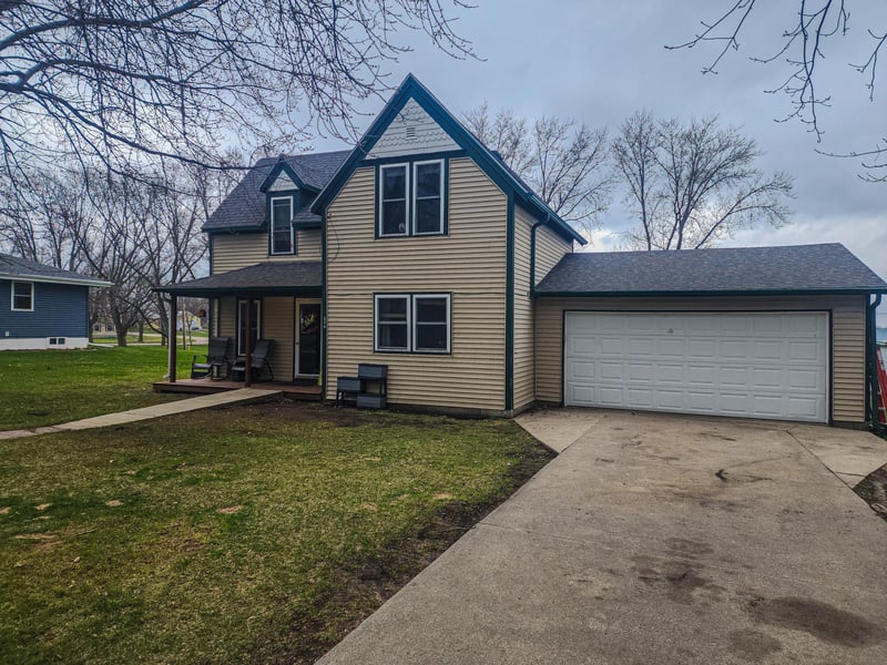236 Drury Ave, Lowry, MN 56349