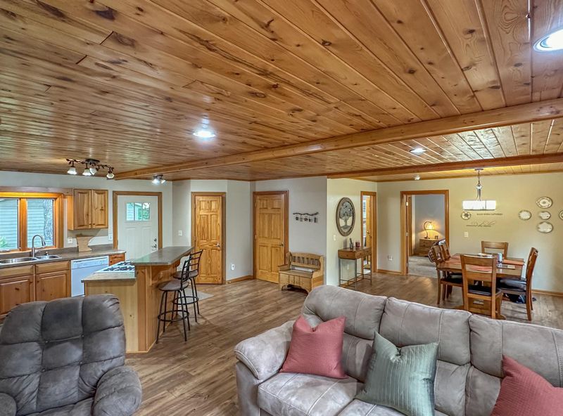 7983 County Road 127, Brainerd, MN 56401