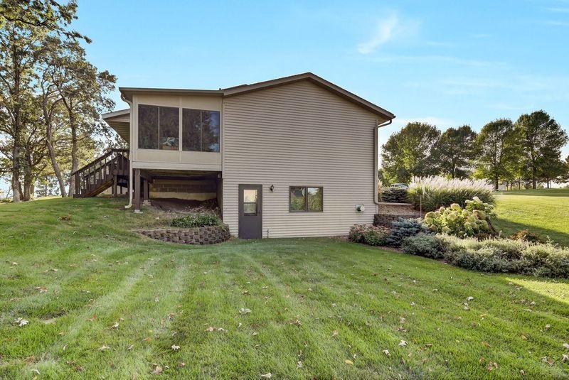21068 Big Lake Rd, Richmond, MN 56368