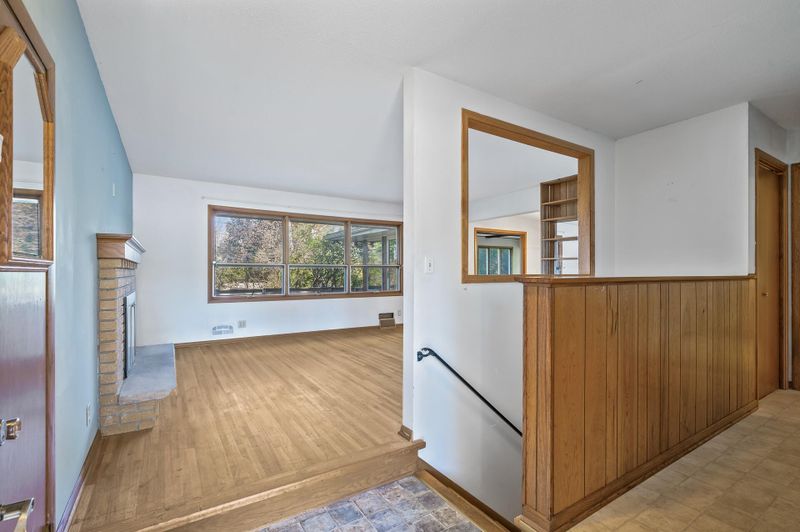 3530 Aquila Ave N, Minneapolis, MN 55427