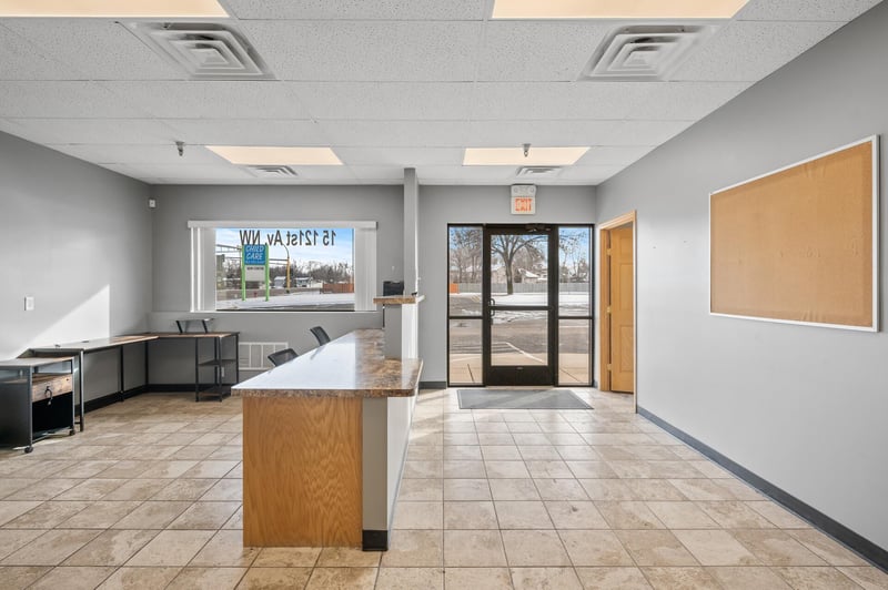 15 121st Ave NW, Coon Rapids, MN 55448
