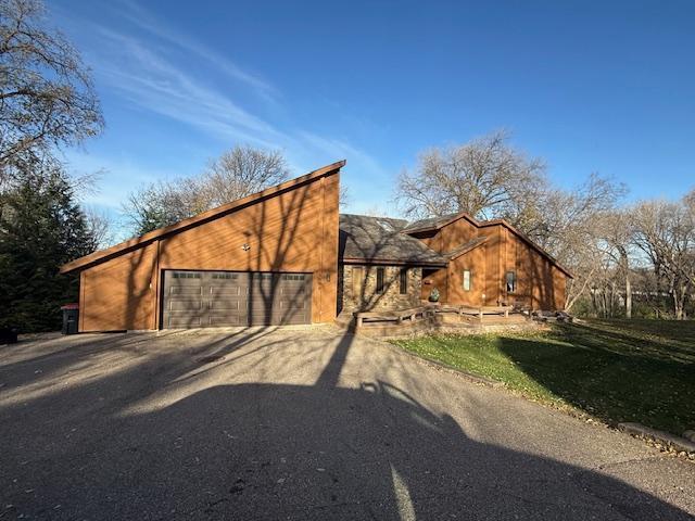 2020 Vision Ln, Redwood Falls, MN 56283