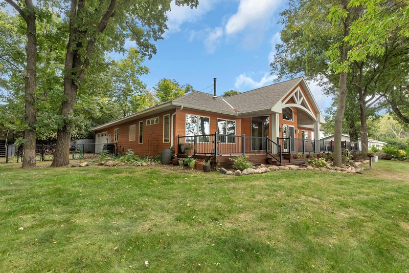 6250 Canary Rd NW, Royalton, MN 56373