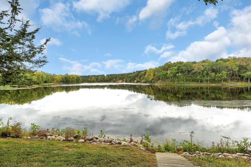 6250 Canary Rd NW, Royalton, MN 56373