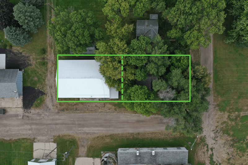 14 Railroad Ave N, Blomkest, MN 56216