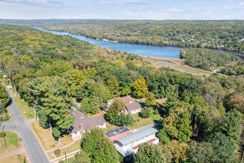 830 West St, Taylors Falls, MN 55084