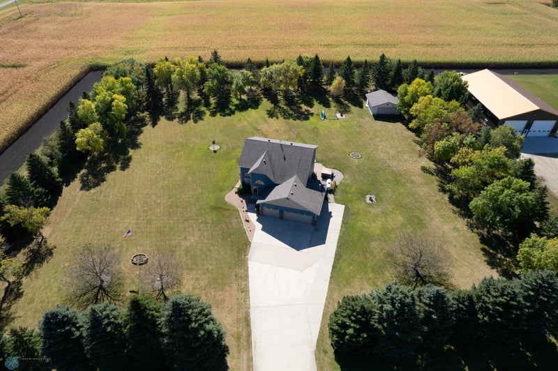 8903 28th Ave S, Glyndon, MN 56547