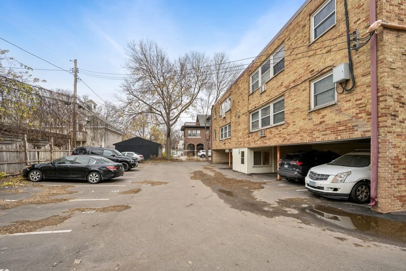 1910 Colfax Ave S, Minneapolis, MN 55403