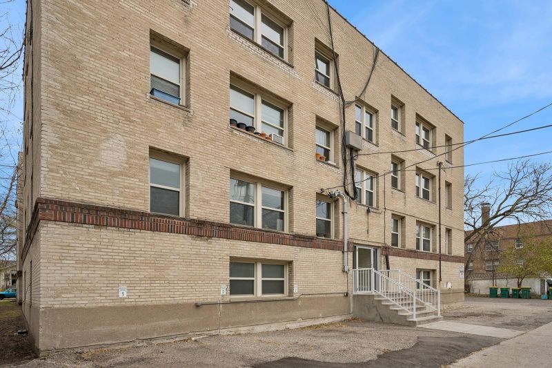 3240 Fremont Ave S, Minneapolis, MN 55408