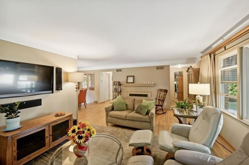 8001 W 25th St, Minneapolis, MN 55426