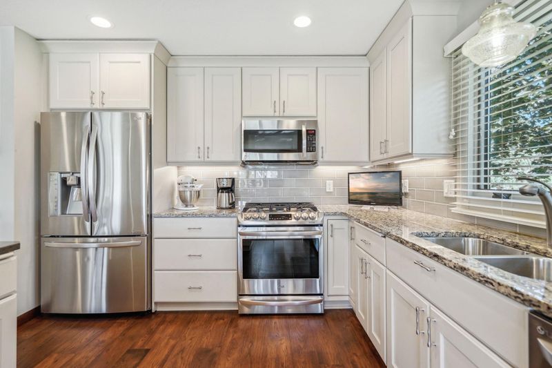 7130 W 83rd St, Minneapolis, MN 55438