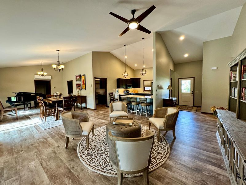 508 Washington St SE, Warroad, MN 56763