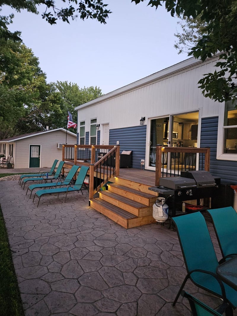 70 Shady Rest Rd, Garvin, MN 56132