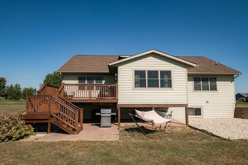 N12991 Larkspur Rd, Trempealeau, WI 54661