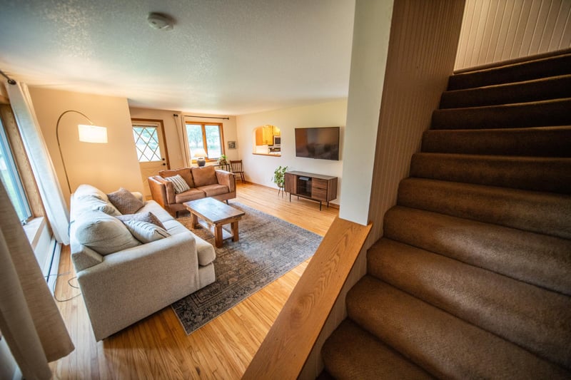 240 1st Ave Ne, Oronoco, MN 55960