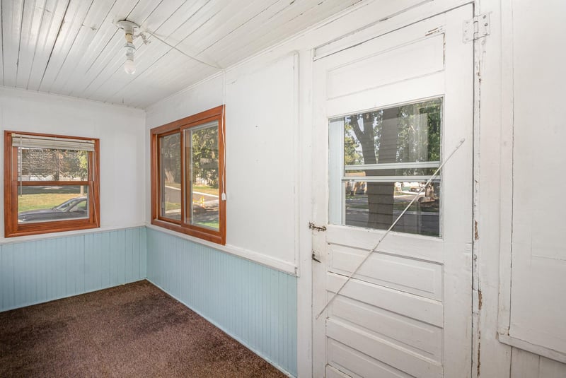 420 Saint Mary St, Elko New Market, MN 55054