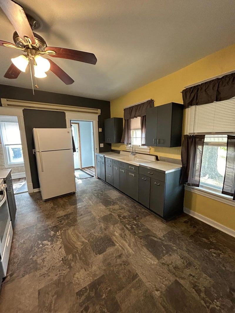 210 Highway Ave, Hector, MN 55342