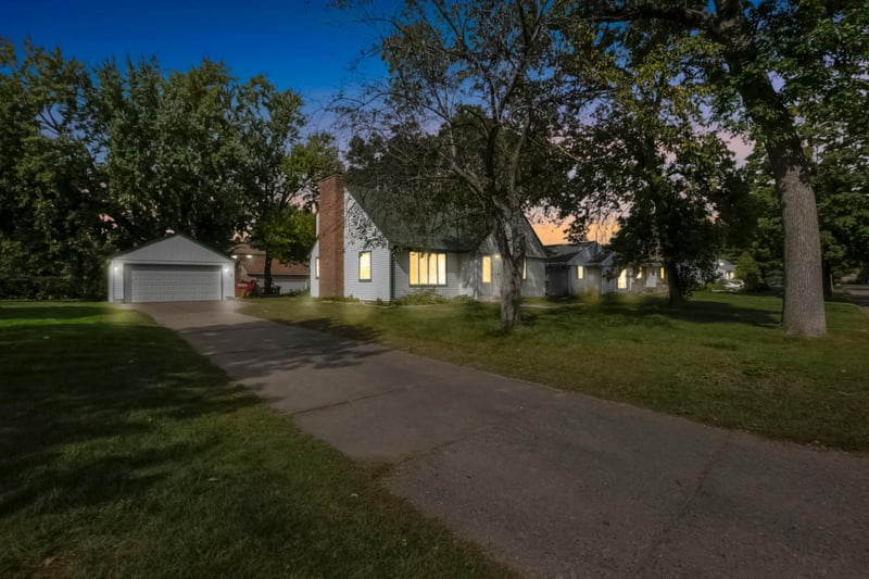 6338 Girard Ave S, Minneapolis, MN 55423