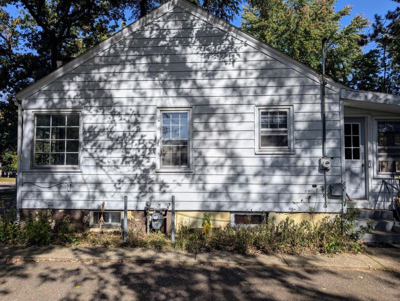 1325 Barron St, Eau Claire, WI 54703