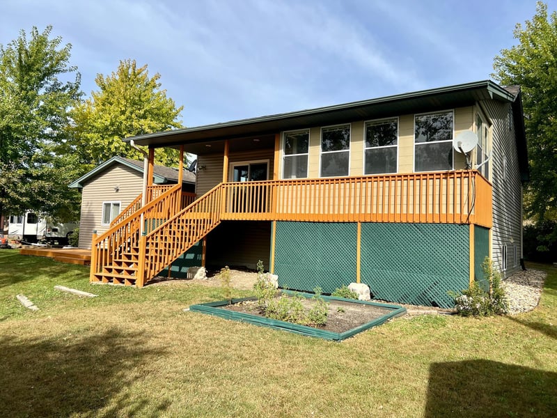 82799 Sidney St, Clinton, MN 56225