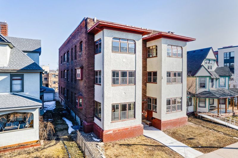 2641 Girard Ave S, Minneapolis, MN 55408
