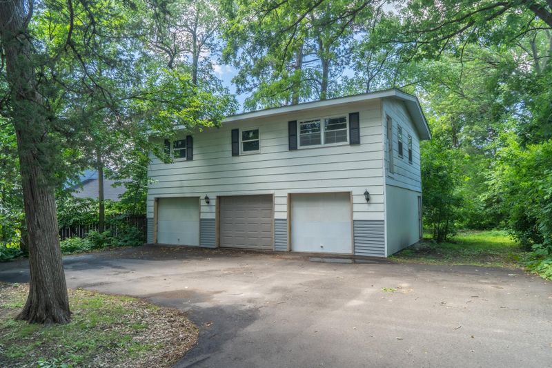 7501 Douglas Dr N, Minneapolis, MN 55443