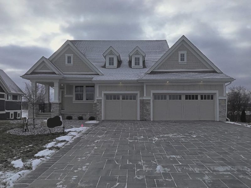 6395 Lakeside Dr, Victoria, MN 55318