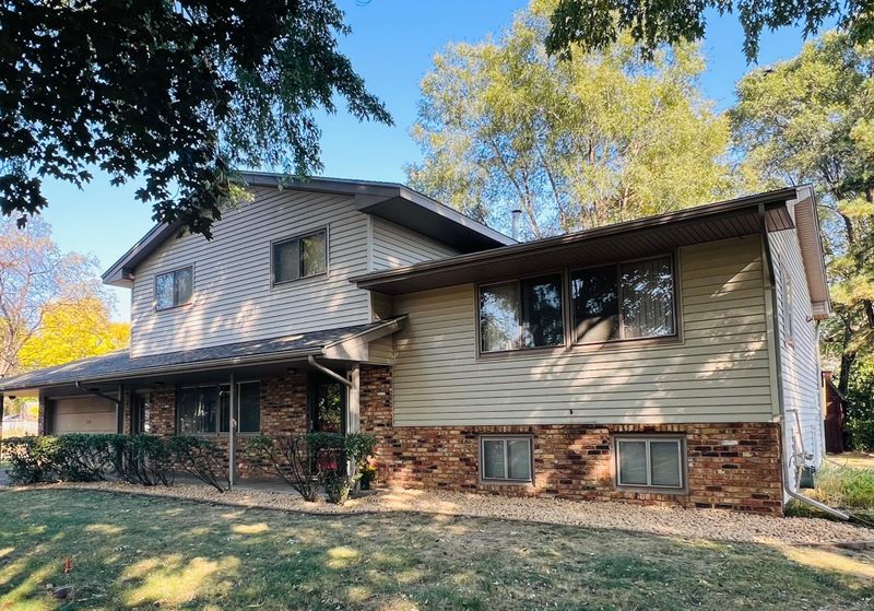 9440 Oliver Ave N, Minneapolis, MN 55444
