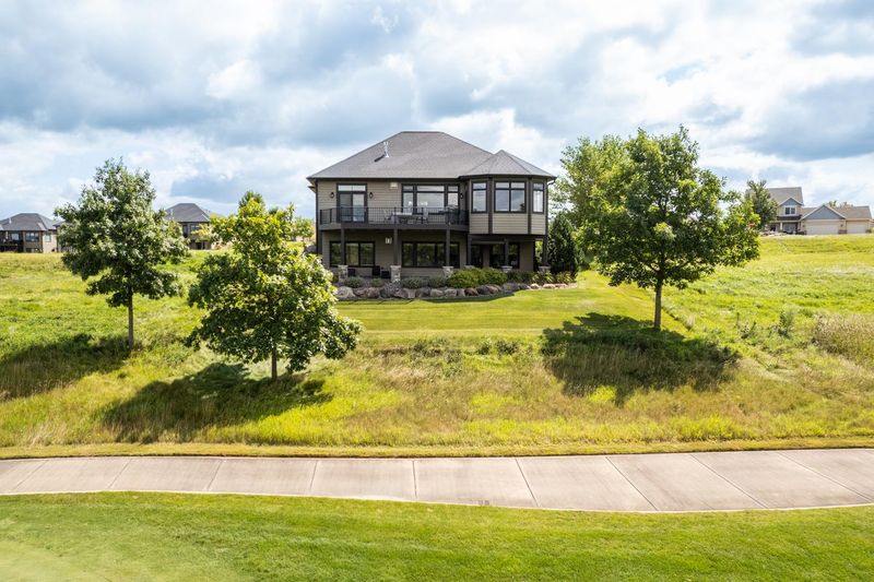 821 Bridgeford Pl NE, Byron, MN 55920