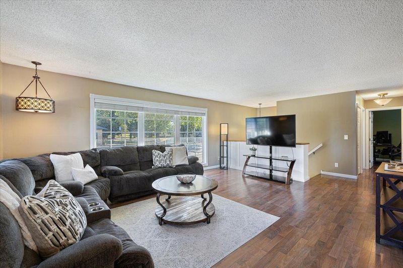 1201 1st Ave NW, Chisholm, MN 55719