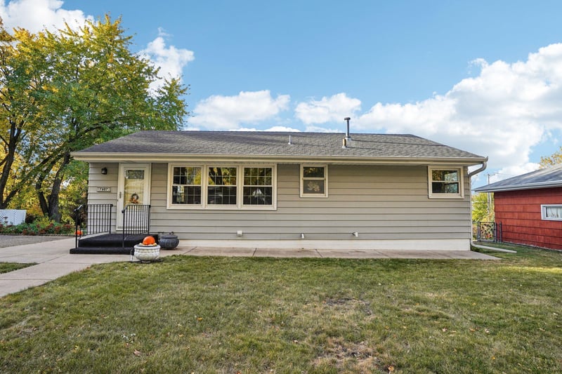 7607 Angeline Dr, Minneapolis, MN 55428