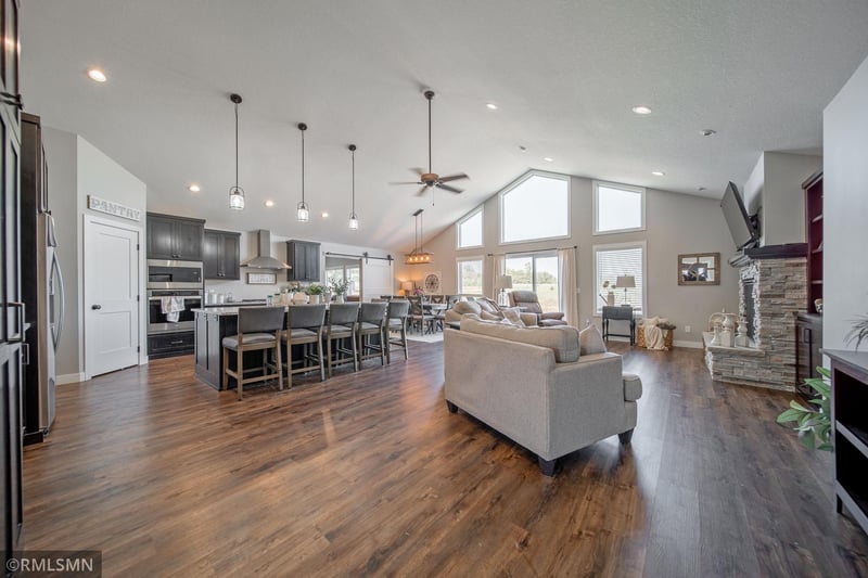 231 Prairie View Dr, Dennison, MN 55018