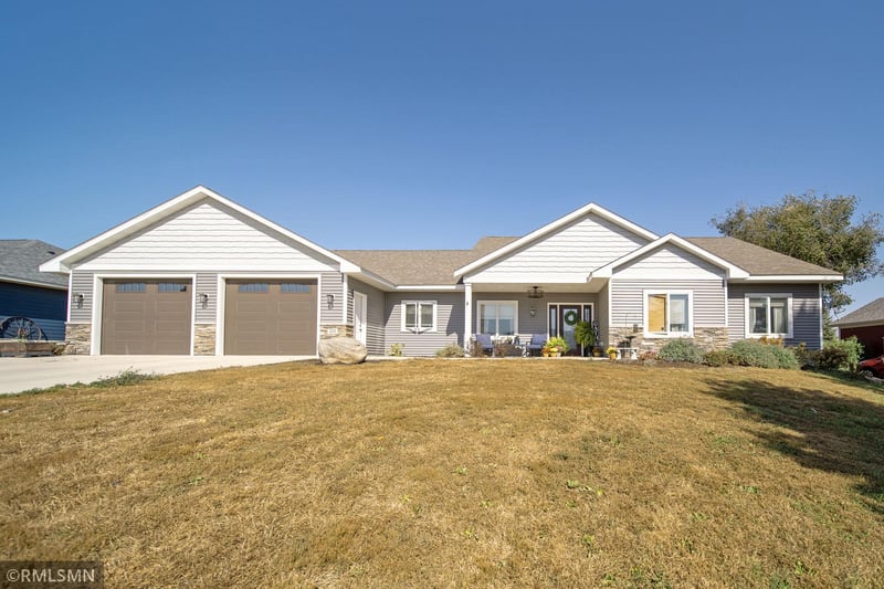 231 Prairie View Dr, Dennison, MN 55018