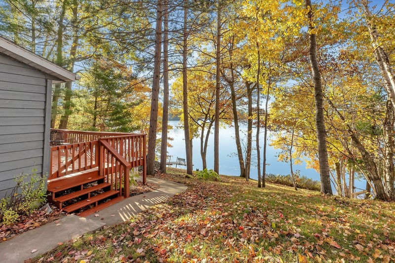 35795 Moraine Dr, Cushing, MN 56443