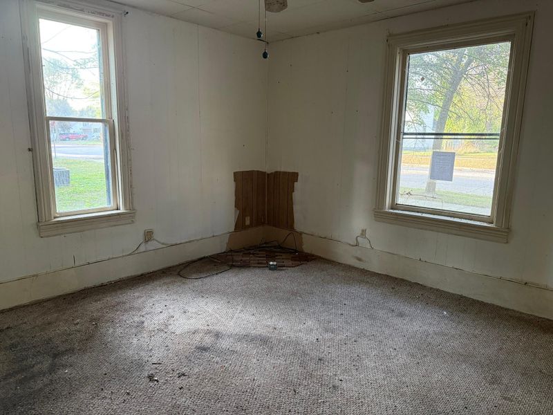216 3rd St NW, New Richland, MN 56072