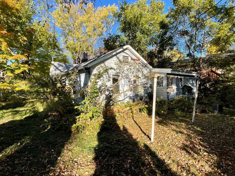 114 S Dallas St, River Falls, WI 54022