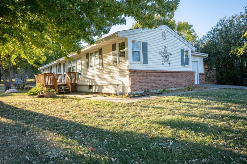 419 Main St S, Lonsdale, MN 55046
