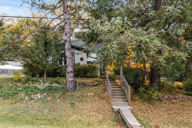 448 West St, Taylors Falls, MN 55084