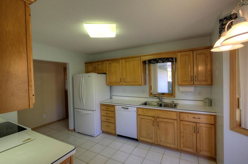601 Hi Park Ave, Red Wing, MN 55066