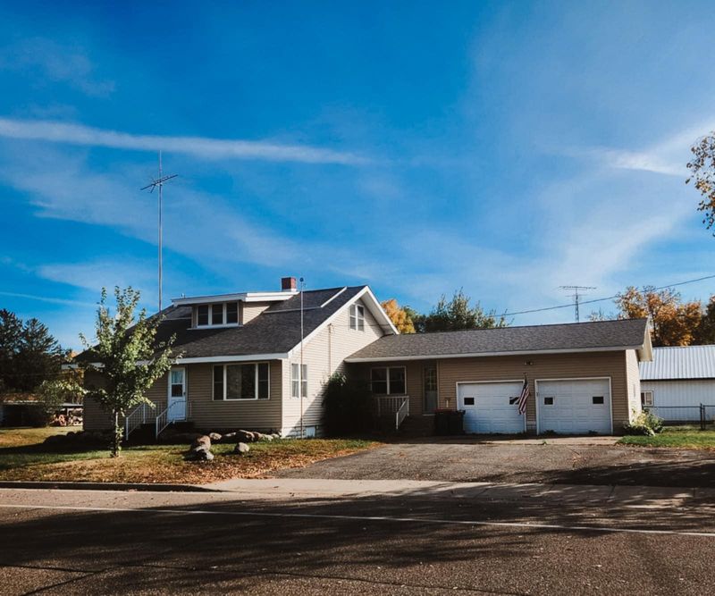 111 1st Ave N, Bowlus, MN 56314