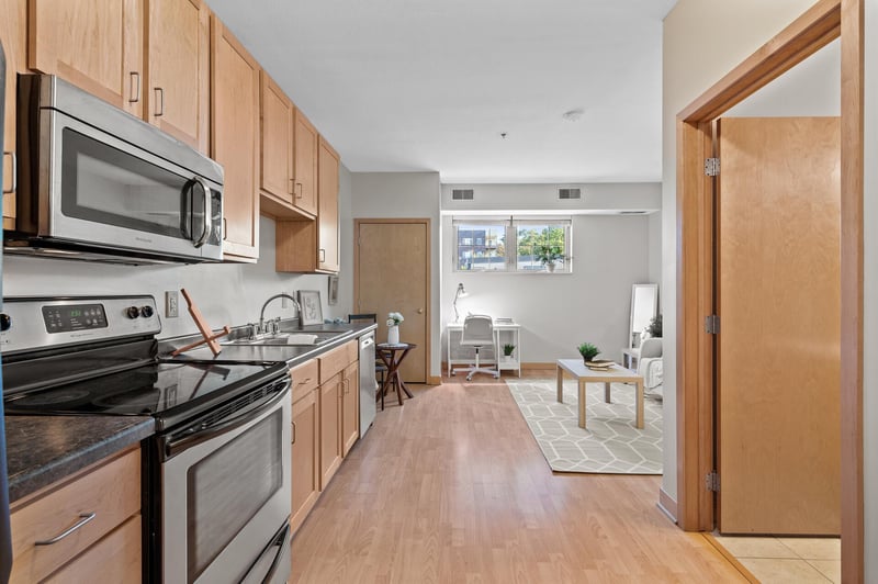 2900 University Ave SE #201, Minneapolis, MN 55414