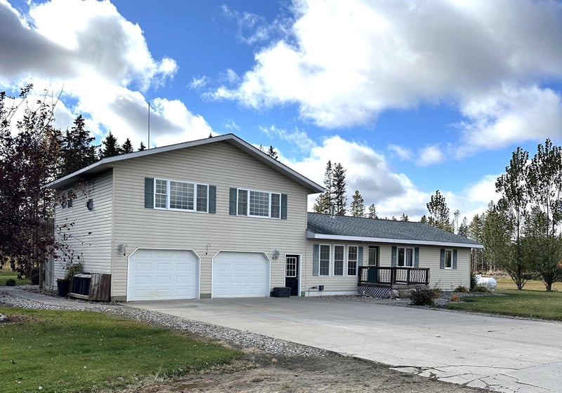 51070 332nd St, Salol, MN 56756