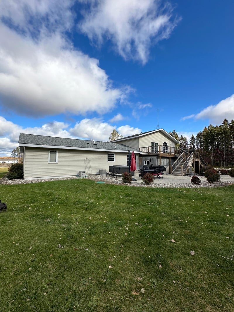 51070 332nd St, Salol, MN 56756