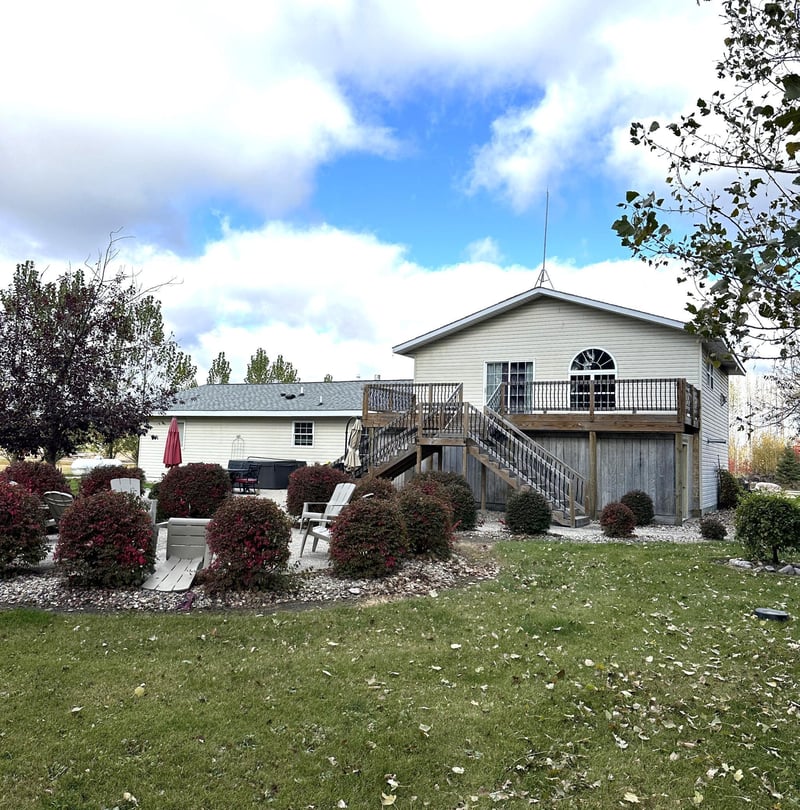 51070 332nd St, Salol, MN 56756