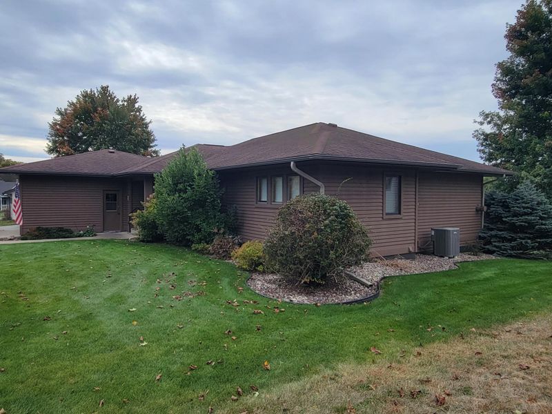 525 Eiken Dr, Rushford, MN 55971