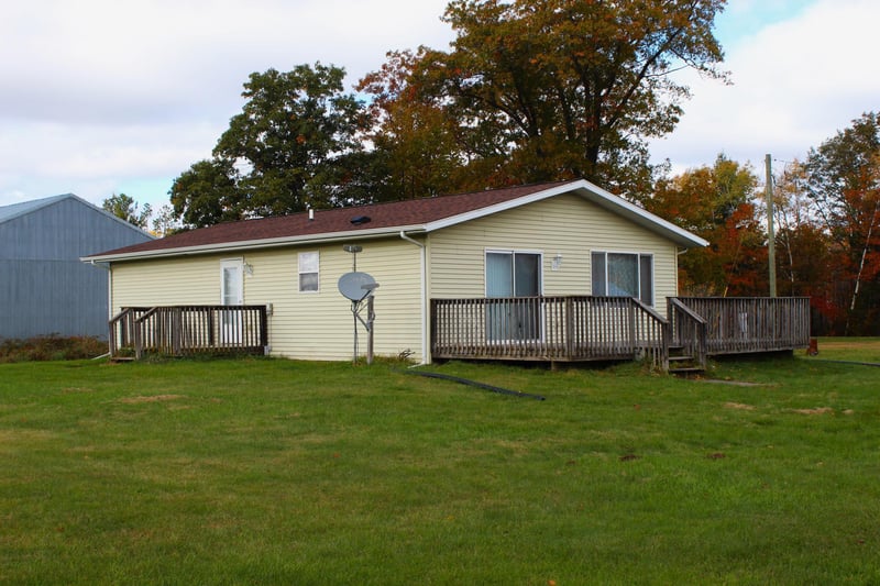W11229 Mclean Rd, Bruce, WI 54819