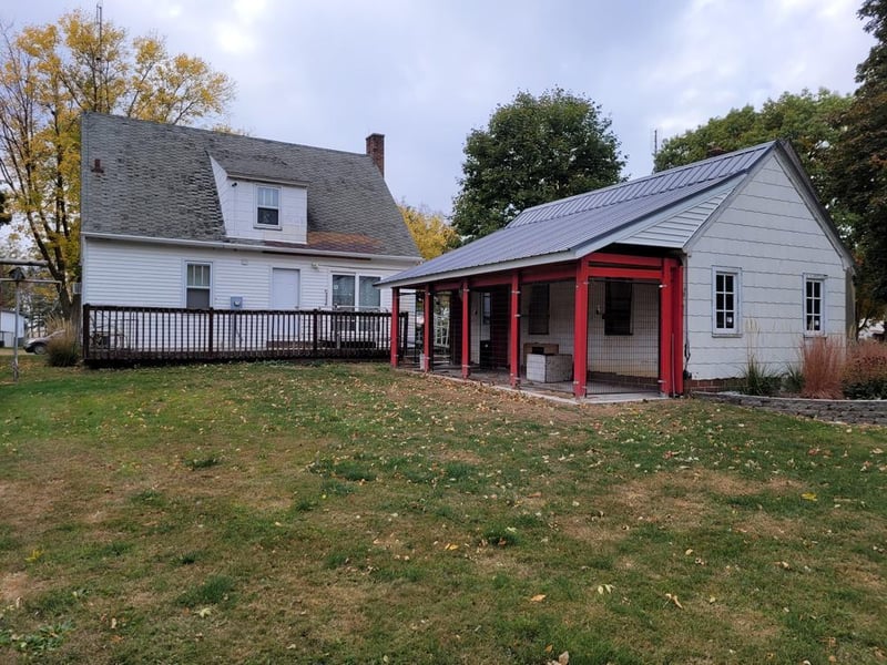604 Park St S, Fairfax, MN 55332